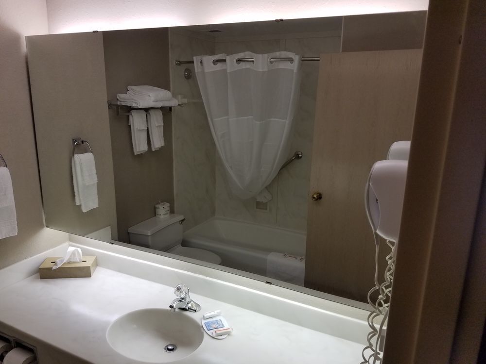 Days Inn By Wyndham Midland Luaran gambar